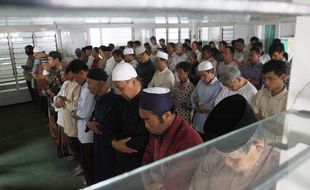 TENTANG ISLAM : Keluarga Meninggal di Mekah, Bagaimana Hukum Salat Gaib?