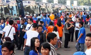 Ribuan Perantau Tiba Di Terminal Jatipuro Karanganyar