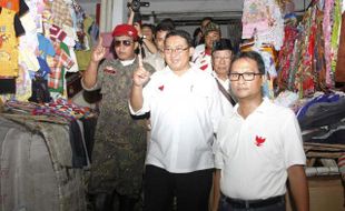 PILPRES 2014 : Fadli Zon Tuding Sikap Sekjen PDIP Mirip Cara Komunis