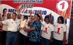 FOTO PILPRES 2014 : Laskar Hary Tanoesoedibjo Dukung Prabowo-Hatta