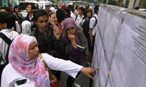 FOTO PPDB 2014 : Hasil Seleksi PPDB 2014 Diumumkan