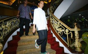 JOKOWI PULANG KAMPUNG : Jokowi Buka Puasa Bareng Wartawan Solo