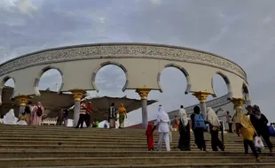 PENGELOLAAN MASJID : Pemprov Bakal Bantu Pendanaan Perawatan MAJT