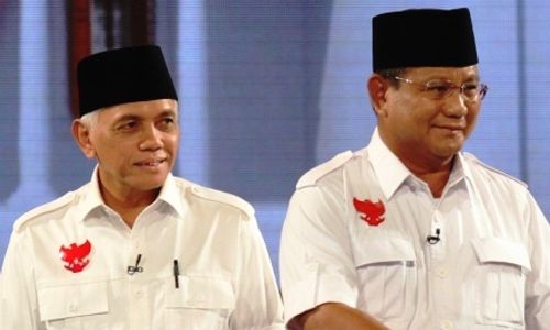 HASIL PILPRES 2014 : Gugat ke MK, Prabowo-Hatta Bawa 4 Kontainer Bukti Kecurangan