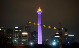 Ahok "Todong" Pengelola Gedung Pencakar Langit Jakarta Bangun Trotoar