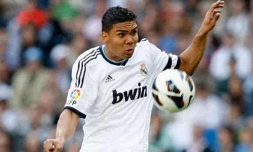 PEMAIN PINJAMAN : Real Madrid Pinjamkan Casemiro ke FC Porto