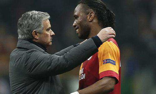 PEMAIN BARU CHELSEA : Mourinho Bakal Bawa Drogba ke Chelsea untuk Senjata Rahasia