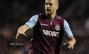 MASA DEPAN PEMAIN : Lee Hendrie : Tempatkan Joe Cole Sebagai Playmaker