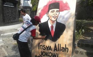 PILPRES 2014 : Tunjukkan Dukungan, Seniman Sukoharjo Demo Lukis Jokowi