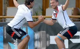 TRANSFER PEMAIN : Podolski Bujuk Khedira ke Arsenal