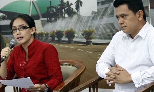 KENAIKAN HARGA BBM : Rieke: Yang Mendikte Pemimpin Hanya Konstitusi, Bukan Sistem Pasar