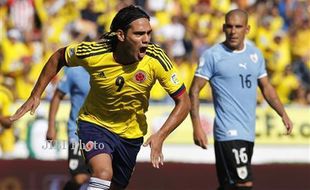  TRANSFER PEMAIN : Madrid Pertimbangkan Jual Di Maria Untuk Dapatkan Falcao