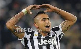  MASA DEPAN PEMAIN : Vidal Bicarakan Lagi Soal Kontrak Di Juventus