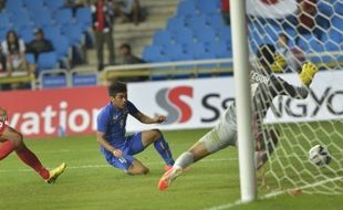 FOTO ASIAN GAMES 2014 : Gawang Teguh Amiruddin Bobol 6 Kali