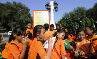 FOTO BENDA CAGAR BUDAYA SOLO : SDN Kepatihan 4 Kenalkan Cagar Budaya