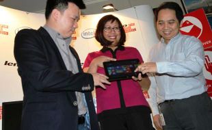 FOTO GADGET TERBARU : Lenovo Luncurkan Tablet Thinkpad 10