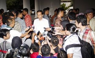 FOTO JOKOWI PRESIDEN : Joko Widodo Mundur dari Gubernur DKI