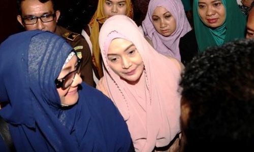 FOTO KASUS EDDIES ADELIA : Eddies Adelia Ditahan di Pondok Bambu