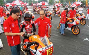 FOTO MOTOR TERBARU : AHM Luncurkan All New Honda CBR150R