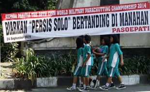 FOTO WORLD MILITARY PARACHUTING CHAMPIONSHIP : Kejuaraan Terjun Payung Gusur Laga Persis