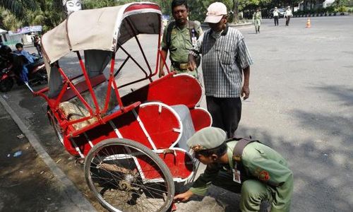 TUKANG BECAK DITEROR : Tukang Becak di Solo Mengaku Diteror Orang Misterius