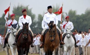 RAKERNAS PDIP 2014 : Megawati dan Prabowo Jadi Ketua Partai, Pengamat: Ini Penyakit Demokrasi Kita