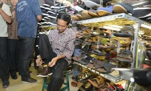 KISAH SEPATU JOKOWI : Jakarta-Bandung hingga Online Shop