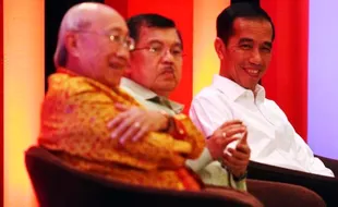 JOKOWI PRESIDEN : Janjikan Perbaikan Birokrasi, Jokowi Ajak Investasi