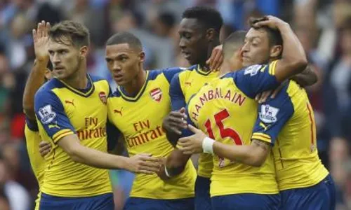 ASTON VILLA VS ARSENAL : The Gunners Perkasa, Taklukkan Villa 3-0