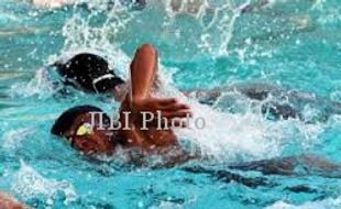 LIMA SWIMING 2014 : 90 Perenang dari 15 Kampus Ambil Bagian