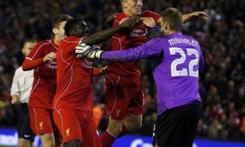 PIALA LIGA INGGRIS 2014 : Menang Adu Penalti 14-13, Liverpool Singkirkan Boro