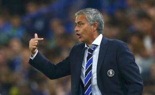 CHELSEA 1-1 SCHALKE 04 : Mourinho Nilai Chelsea Seharusnya Bisa Menang