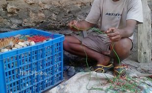 Kisah Nelayan Pantai Gesing saat Panen Ikan Pari