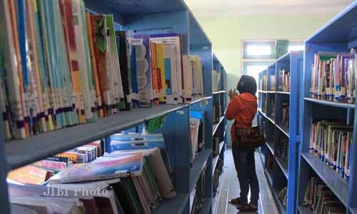 Perpusda Jateng Selektif Saring Buku Komunisme