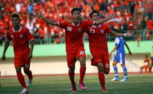 PERSIS SOLO 4-1 PSPS PEKANBARU: Lambat Panas, Laskar Sambernyawa Akhirnya Gulung PSPS