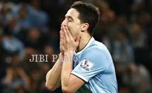 BURSA TRANSFER : Nasri Dipinjam Sevilla, Mangala ke Valencia