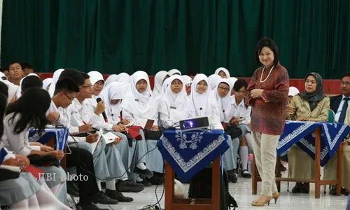 Literasi Keuangan Kurang, OJK 'Didik' Siswa Jogja