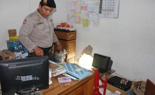 Jebol Tembok, Mencuri Gondol Rp1 Juta dari Toserba Beji 