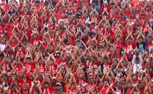 JELANG PERSIS SOLO VS MARTAPURA FC : Dukung Persis, Pasoepati Gelar Malam Midodareni