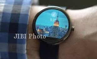  SMARTWATCH GOOGLE : Android Wear Google Bakal Dukung iOS