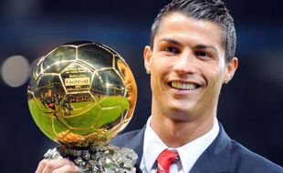 FIFA BALLON D'OR 2014 : Kheidira Sebut Ronaldo dan Neuer Favorit Peraih Ballon d'Or