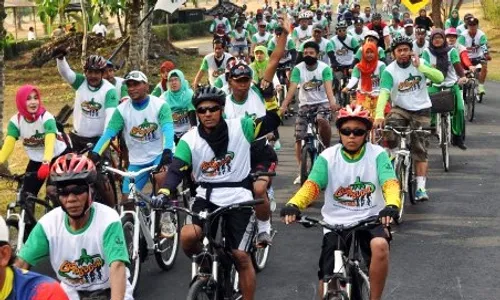 FOTO BOROBUDUR FUN BIKE : Ribuan Pengendara Sepeda Kitari Borobudur