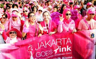 FOTO JAKARTA GOES PINK : Jalanan Utama Kota Jakarta Jadi Merah Muda