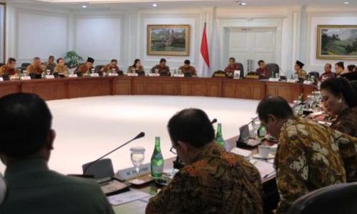 RESHUFFLE KABINET JOKOWI : 3 Orang Istana Jauhkan Jokowi dari Megawati? Ini Kata Tjahjo Kumolo