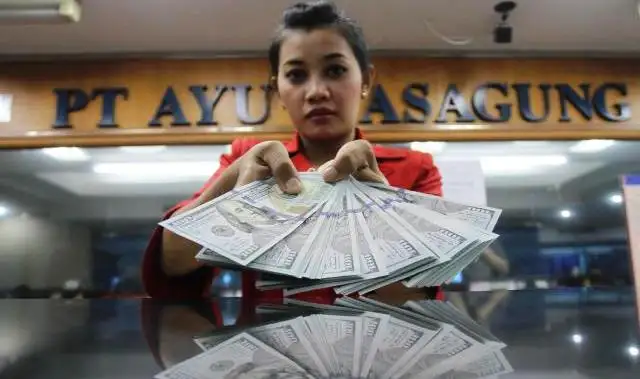 Tengah Pekan, Rupiah Kembali Ditutup Melemah
