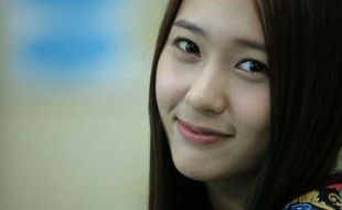 K-POP : Kecelakaan Mobil, Tangan Krystal Fx Terluka