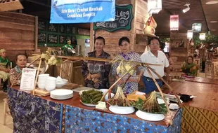 KULINER SOLO : Tengkleng Pasar Klewer Hadir di Pasaraya Blok M Jakarta