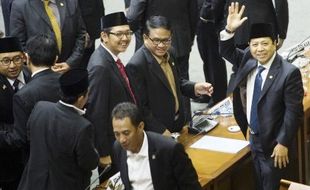 PENCATUTAN NAMA JOKOWI : Pro Kontra Kocok Ulang, Golkar Siapkan Pengganti Setya Novanto