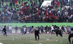 RUSUH SUPORTER : Kapolda Sebut Laga Persis Vs Martapura FC Tak Berizin, Panpel Membantah