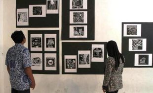 PAMERAN SENI RUPA : Seusai Workshop Seni Grafis, UNS dan USM Kolaborasi Pamerkan Karya